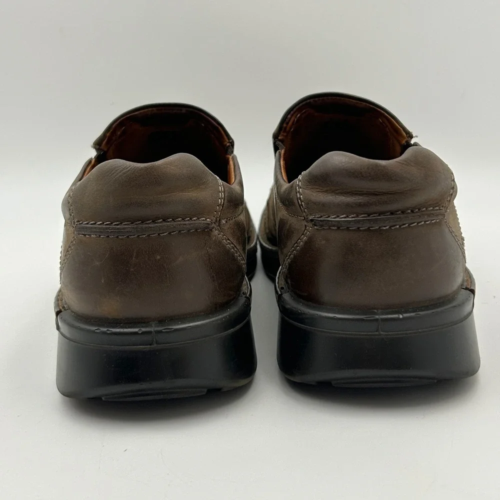 ECCO Slip On Loafers Mens 43 Brown Leather Moc Toe Shock Point Gorpcore Casual